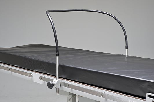 Anestesiakaari sisältää lukot 16 mm, taipuisa 140 cm pitkä